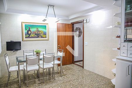 Apartamento para alugar com 207m², 3 quartos e 2 vagasCozinha