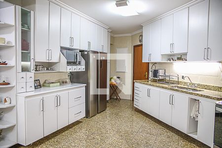 Apartamento para alugar com 207m², 3 quartos e 2 vagasCozinha