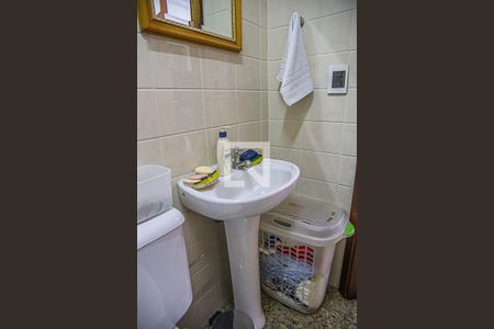 Apartamento para alugar com 207m², 3 quartos e 2 vagasBanheiro 2