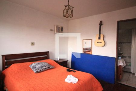 Casa à venda com 250m², 4 quartos e 3 vagasSuíte 3 