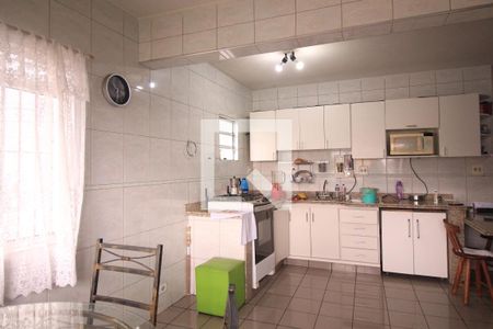 Casa à venda com 250m², 4 quartos e 3 vagasCozinha 