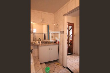 Casa à venda com 250m², 4 quartos e 3 vagasSuíte 3 banheiro 