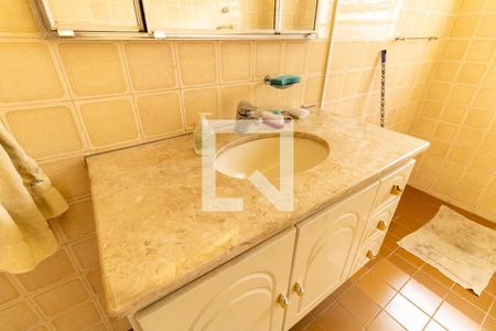 Casa à venda com 190m², 2 quartos e 3 vagas Casa à venda com 190m², 2 quartos e 3 vagasBanheiro