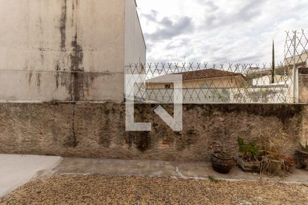 Casa à venda com 190m², 2 quartos e 3 vagas Casa à venda com 190m², 2 quartos e 3 vagasVista do Quarto 2