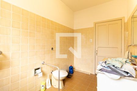 Casa à venda com 190m², 2 quartos e 3 vagas Casa à venda com 190m², 2 quartos e 3 vagasBanheiro