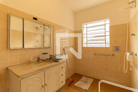 Casa à venda com 190m², 2 quartos e 3 vagas Casa à venda com 190m², 2 quartos e 3 vagasBanheiro