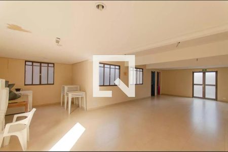 Apartamento à venda com 48m², 2 quartos e 1 vaga Apartamento à venda com 48m², 2 quartos e 1 vagaÁrea comum - Salão de festas