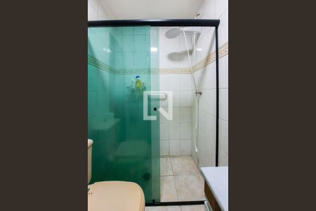 Casa à venda com 225m², 3 quartos e 5 vagas Casa à venda com 225m², 3 quartos e 5 vagasBanheiro da Suíte 2