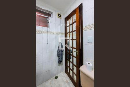 Casa à venda com 225m², 3 quartos e 5 vagas Casa à venda com 225m², 3 quartos e 5 vagasBanheiro da Suíte 2