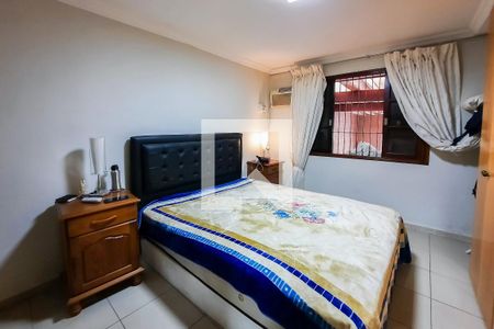 Casa à venda com 225m², 3 quartos e 5 vagas Casa à venda com 225m², 3 quartos e 5 vagasSuíte 2