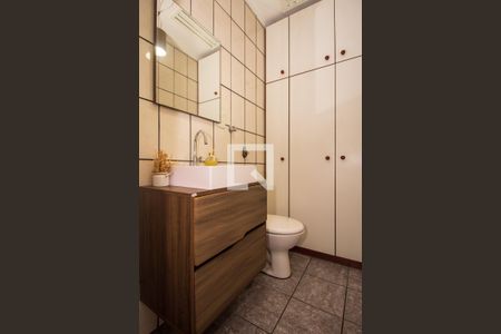 Apartamento à venda com 191m², 3 quartos e 1 vaga Apartamento à venda com 191m², 3 quartos e 1 vagaLavabo