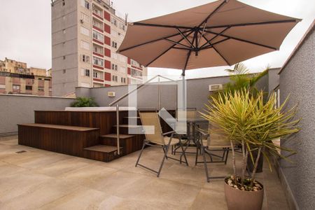 Apartamento à venda com 191m², 3 quartos e 1 vaga Apartamento à venda com 191m², 3 quartos e 1 vagaVaranda