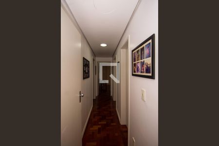 Apartamento à venda com 191m², 3 quartos e 1 vaga Apartamento à venda com 191m², 3 quartos e 1 vagaCorredor