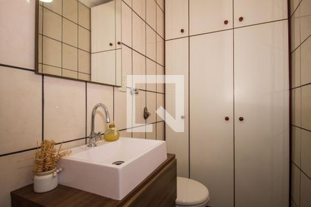 Apartamento à venda com 191m², 3 quartos e 1 vaga Apartamento à venda com 191m², 3 quartos e 1 vagaLavabo