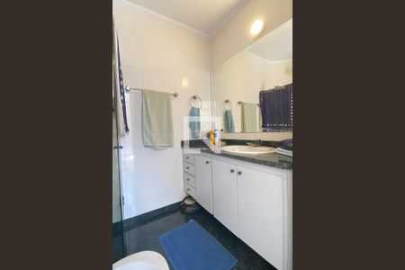 Casa de condomínio à venda com 500m², 4 quartos e 6 vagasBanheiro da Piscina