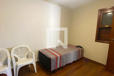 Casa de condomínio à venda com 500m², 4 quartos e 6 vagasQuarto de Serviço