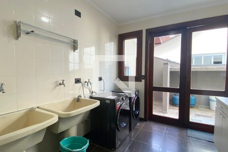 Casa de condomínio à venda com 500m², 4 quartos e 6 vagasÁrea de Serviço