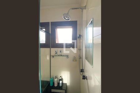 Casa de condomínio à venda com 500m², 4 quartos e 6 vagasBanheiro da Suíte 1