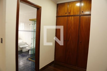 Casa à venda com 500m², 4 quartos e 4 vagasCloset