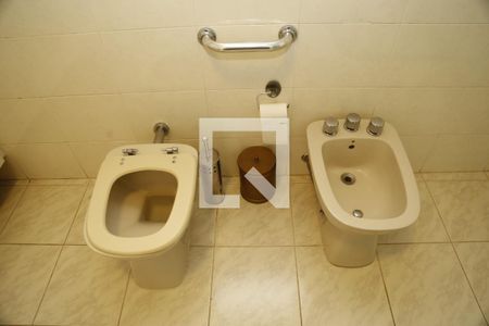 Casa à venda com 500m², 4 quartos e 4 vagasBanheiro Social