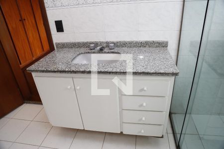 Casa à venda com 500m², 4 quartos e 4 vagasBanheiro da Suíte 1