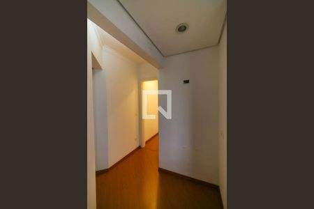 Apartamento à venda com 215m², 3 quartos e 4 vagas Apartamento à venda com 215m², 3 quartos e 4 vagasCorredor