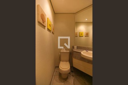 Apartamento à venda com 215m², 3 quartos e 4 vagas Apartamento à venda com 215m², 3 quartos e 4 vagasLavabo