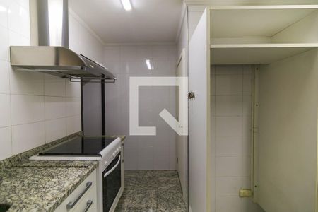 Apartamento à venda com 215m², 3 quartos e 4 vagas Apartamento à venda com 215m², 3 quartos e 4 vagasCozinha