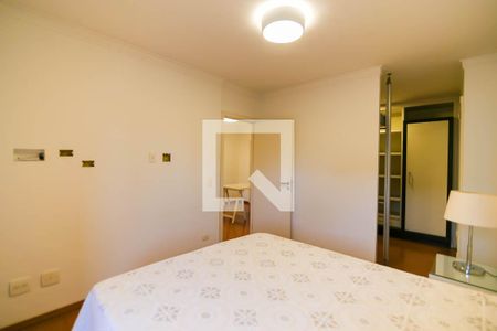 Apartamento à venda com 215m², 3 quartos e 4 vagas Apartamento à venda com 215m², 3 quartos e 4 vagasQuarto 1