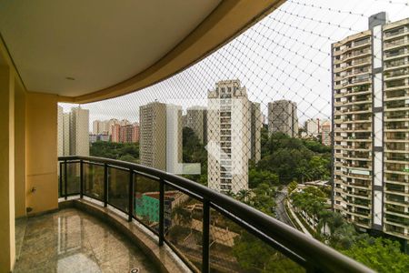 Apartamento à venda com 215m², 3 quartos e 4 vagas Apartamento à venda com 215m², 3 quartos e 4 vagasVaranda da Sala