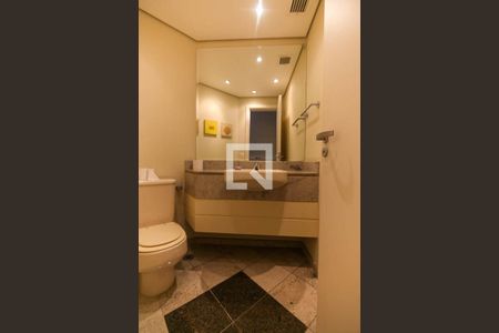 Apartamento à venda com 215m², 3 quartos e 4 vagas Apartamento à venda com 215m², 3 quartos e 4 vagasLavabo