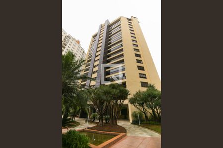 Apartamento à venda com 215m², 3 quartos e 4 vagas Apartamento à venda com 215m², 3 quartos e 4 vagasFachada