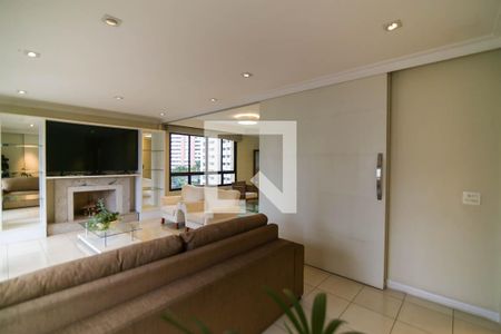 Apartamento à venda com 215m², 3 quartos e 4 vagas Apartamento à venda com 215m², 3 quartos e 4 vagasSala