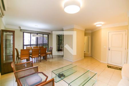 Apartamento à venda com 215m², 3 quartos e 4 vagas Apartamento à venda com 215m², 3 quartos e 4 vagasSala