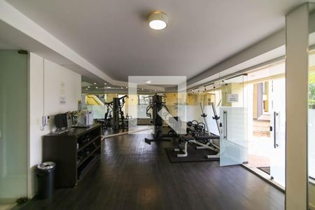 Apartamento à venda com 215m², 3 quartos e 4 vagas Apartamento à venda com 215m², 3 quartos e 4 vagasÁrea comum - Academia