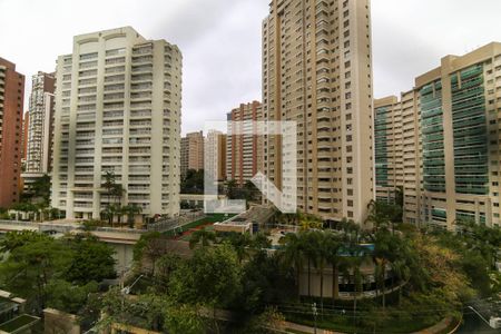 Apartamento à venda com 215m², 3 quartos e 4 vagas Apartamento à venda com 215m², 3 quartos e 4 vagasVista da Varanda
