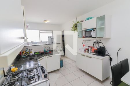 Apartamento à venda com 135m², 4 quartos e 3 vagas Apartamento à venda com 135m², 4 quartos e 3 vagasCozinha