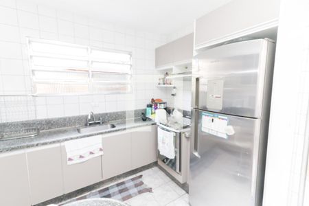 Casa à venda com 150m², 4 quartos e 3 vagas Casa à venda com 150m², 4 quartos e 3 vagasCozinha