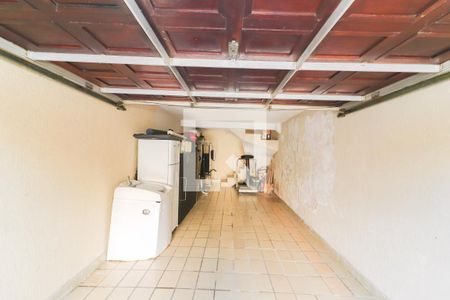 Casa à venda com 150m², 4 quartos e 3 vagas Casa à venda com 150m², 4 quartos e 3 vagasGaragem