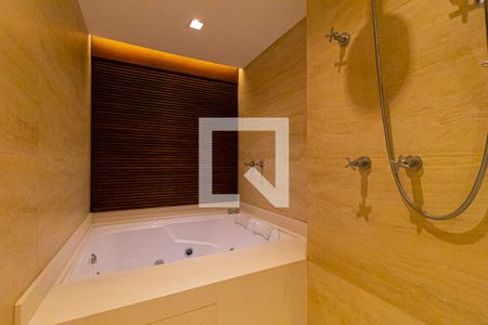 Apartamento à venda com 55m², 1 quarto e 1 vaga Apartamento à venda com 55m², 1 quarto e 1 vagaBanheiro da Suíte