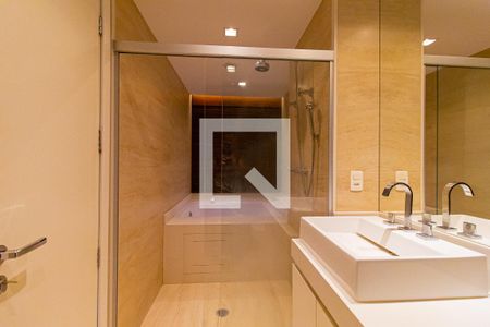 Apartamento à venda com 55m², 1 quarto e 1 vaga Apartamento à venda com 55m², 1 quarto e 1 vagaBanheiro da Suíte