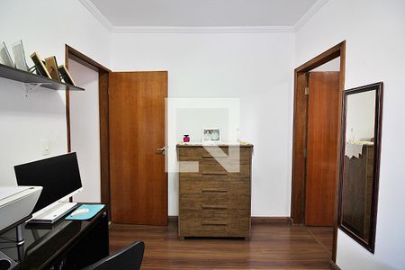 Casa à venda com 413m², 4 quartos e 3 vagasEscritório