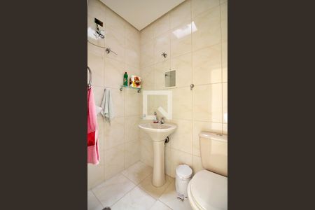 Casa à venda com 413m², 4 quartos e 3 vagasBanheiro Social 1