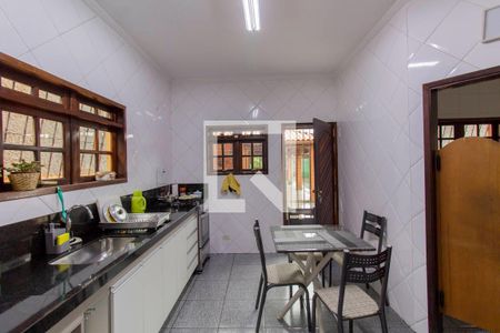 Casa à venda com 230m², 3 quartos e 4 vagasCozinha