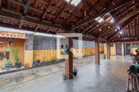 Casa à venda com 230m², 3 quartos e 4 vagasChurrasqueira 