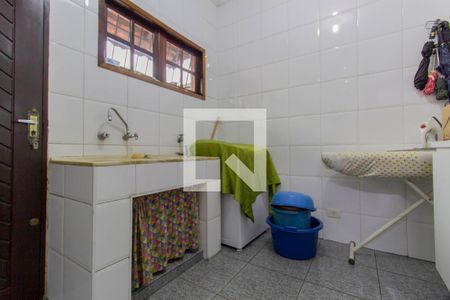 Casa à venda com 230m², 3 quartos e 4 vagasÁrea de Serviço