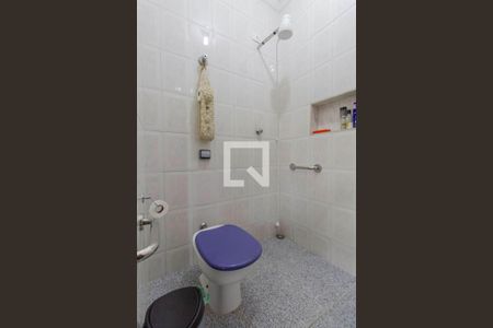 Casa à venda com 230m², 3 quartos e 4 vagasBanheiro Externo