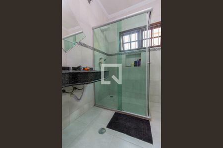 Casa à venda com 230m², 3 quartos e 4 vagasBanheiro