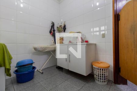 Casa à venda com 230m², 3 quartos e 4 vagasÁrea de Serviço