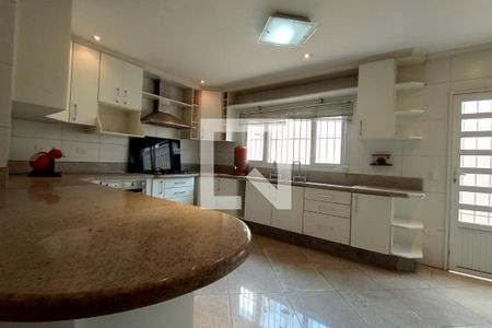 Casa à venda com 300m², 3 quartos e 3 vagasCozinha